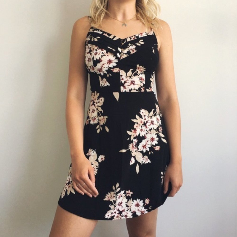 dynamite floral dress size XS